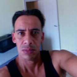 Actif39570's Chat & Dating Profile