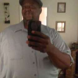 Bigman06's Chat & Dating Profile