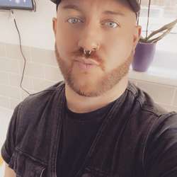 BratBoy's Chat & Dating Profile