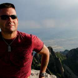 Edmonstonray's Chat & Dating Profile