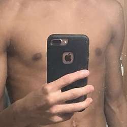 ElroyJames18's Chat & Dating Profile