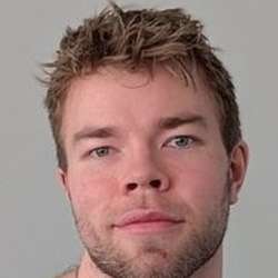Felix2004's Chat & Dating Profile