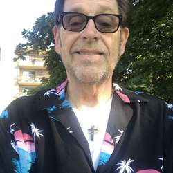 Frankiemac777's Chat & Dating Profile
