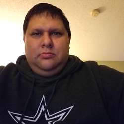 Gaytop33's Chat & Dating Profile