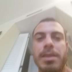 Hotsexyboy5611's Chat & Dating Profile