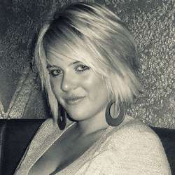 MaggieJo's Chat & Dating Profile