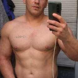 Ryan666969's Chat & Dating Profile