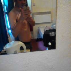 Shaneomac39's Chat & Dating Profile