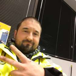 Shaun101's Chat & Dating Profile