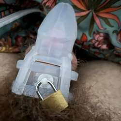 Sissyhuman's Chat & Dating Profile