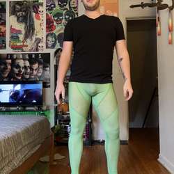 Tightboy86's Chat & Dating Profile