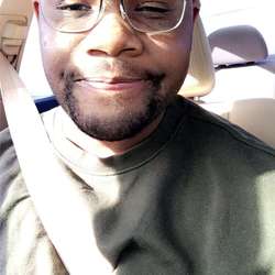 b2323's Chat & Dating Profile