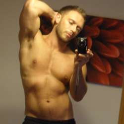 bradguy8's Chat & Dating Profile