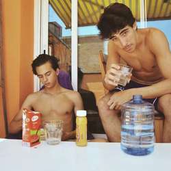 chaaaarlie47's Chat & Dating Profile