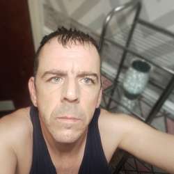 hottydave's Chat & Dating Profile