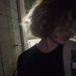 qwework's Chat & Dating Profile