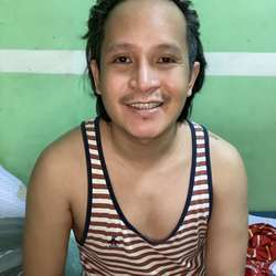 semiblindedguy's Chat & Dating Profile